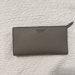 Kate Spade Wallet NEW WITH TAG